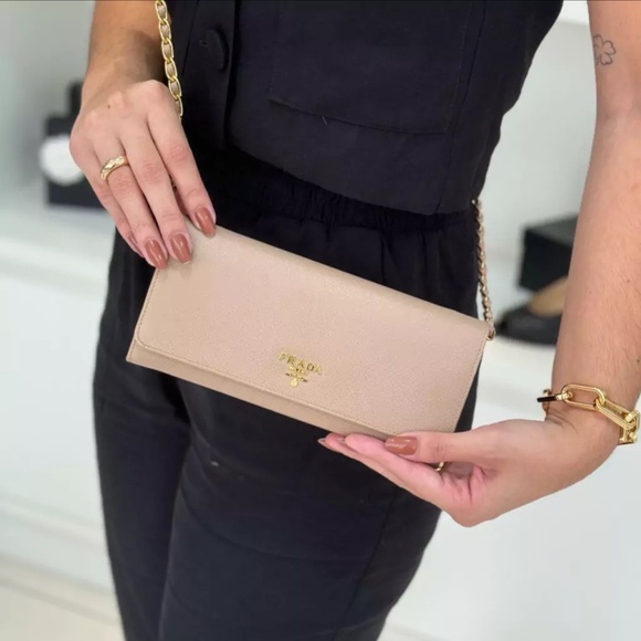 Prada wallet on chain - Picture 9 of 9